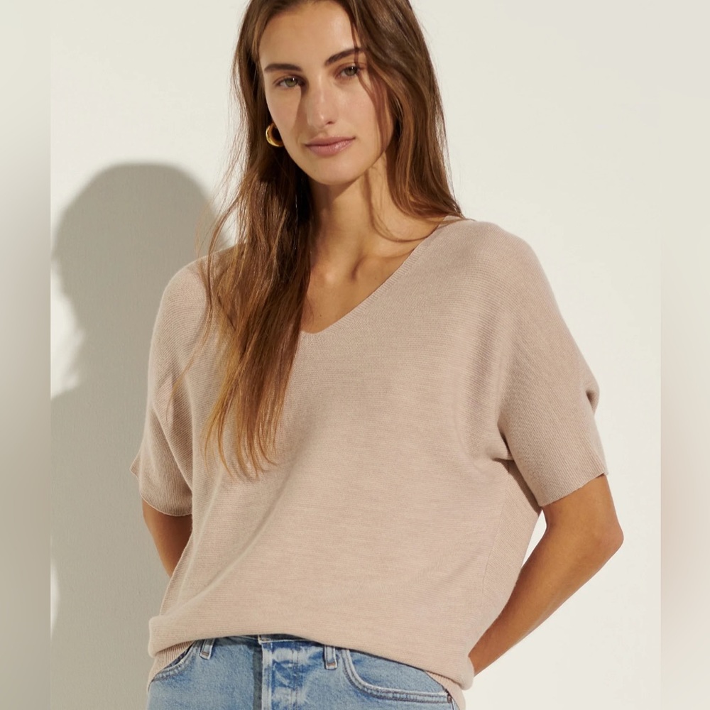 The Reset Essential V Pullover Natural XS